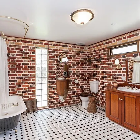 Chianti Cottages Torquay Room photo